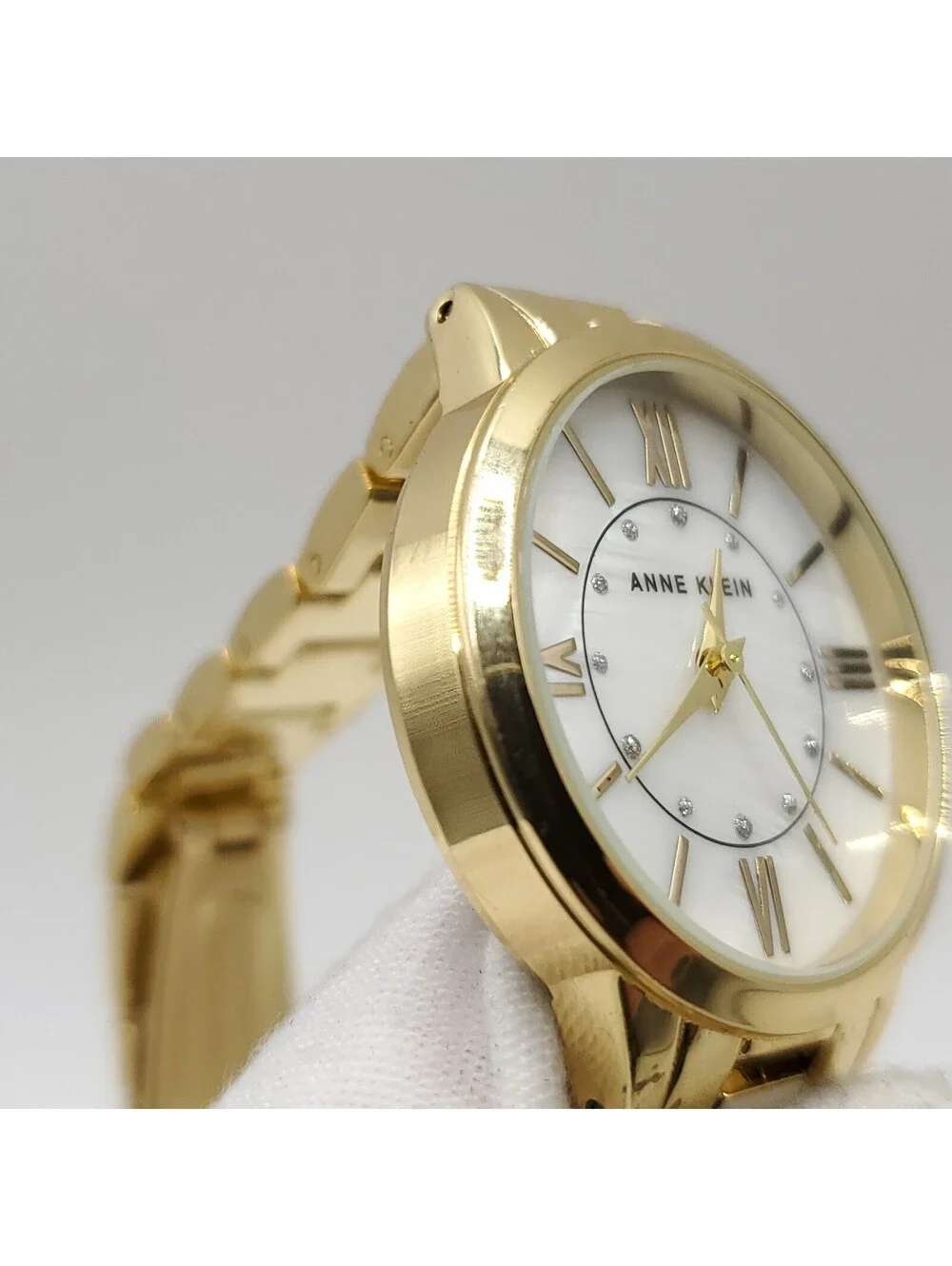 Anne Klein Watch Womens New Battery Gold Tone 32mm